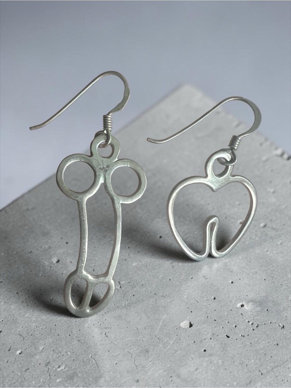 💖 Abstract Silver Drop Earrings 💖